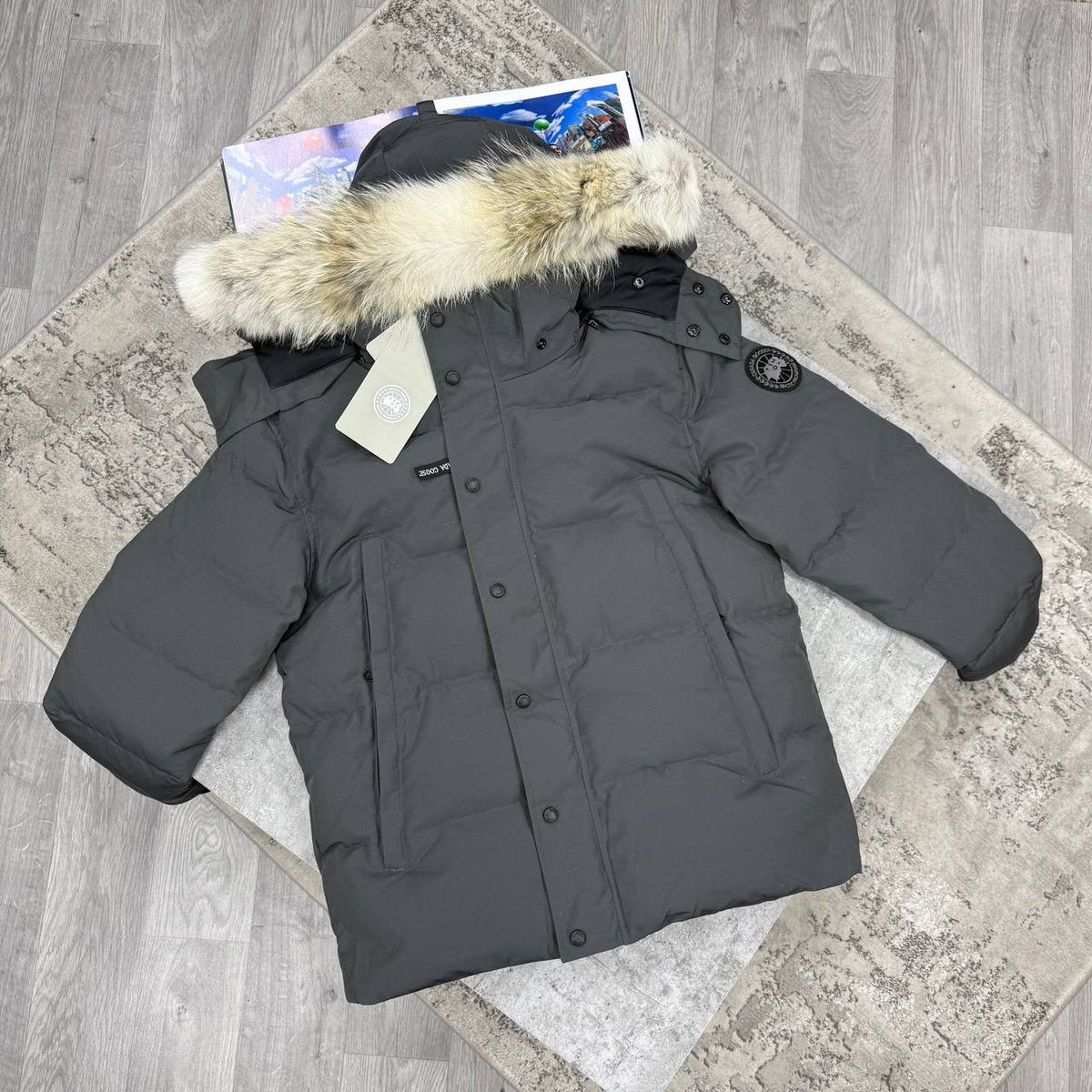 GOOSE Wyndham parka black badge