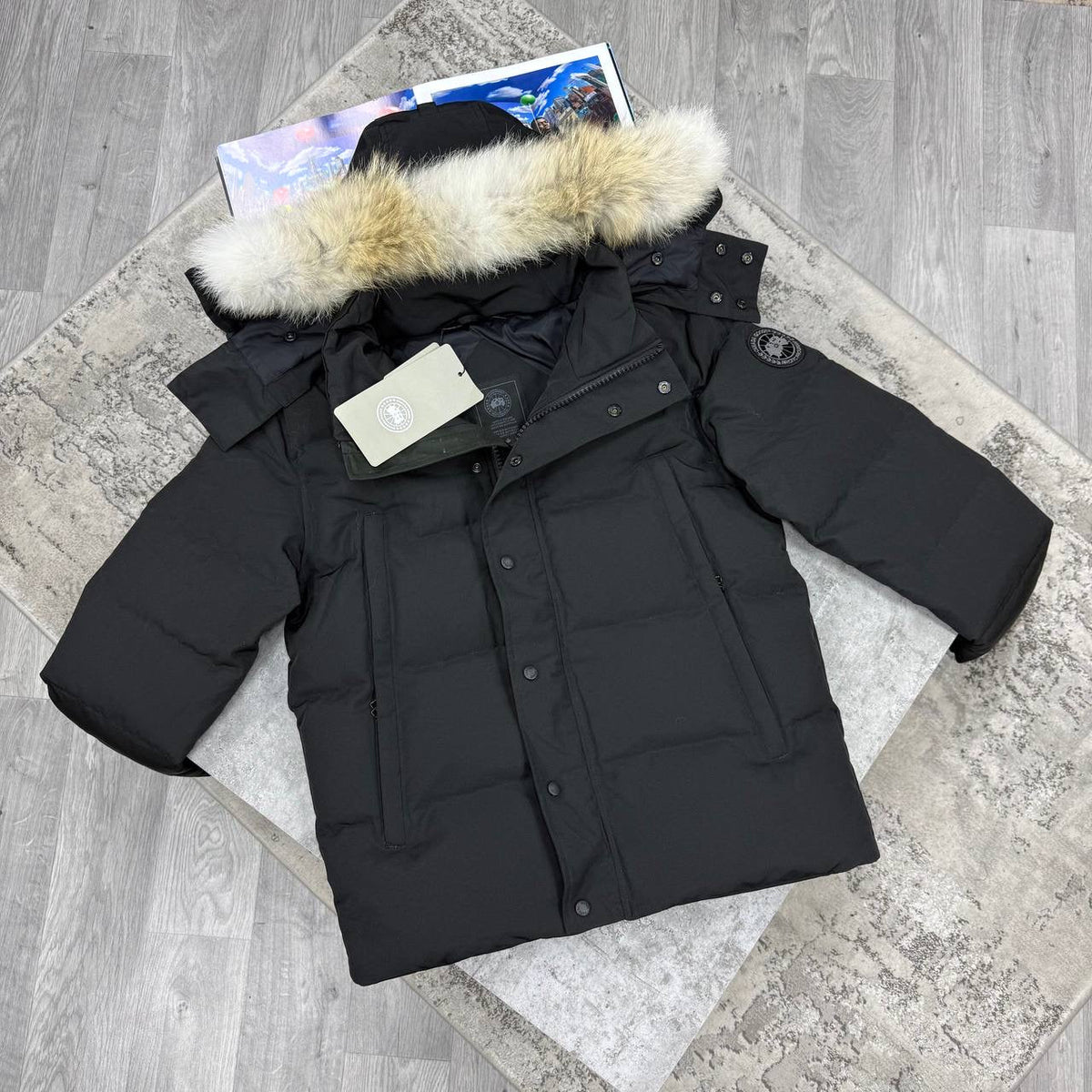 GOOSE Wyndham parka black badge